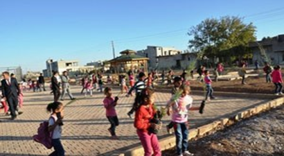 Akçakale`de 5 bin ağaç dikildi