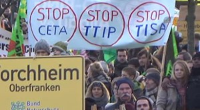 Almanya`da Gdo`lu Ürünler ve Ttıp Protesto Edildi