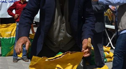 Ayaşlı Çiftçilere Yem Tohumları Dağıtıldı