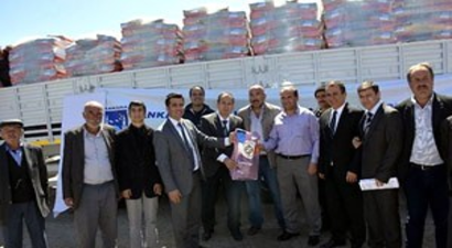 Büyükşehir Belediyesi`nden Kazanlı Çiftçilere Destek