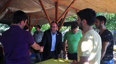 Çukurova Çiftçisi Üvey Evlat Muamelesi Görüyor