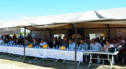 Çerezlik Kabak Yetiştiriciliği Demonstrasyonu Kapsamında Tarla Günü Düzenlendi