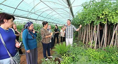Kadın Çiftçiler Mersin`de Yeniliklerle Buluştu