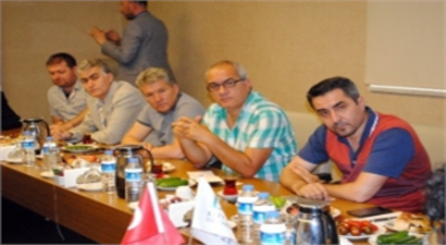 Uganda`dan Yatırım Çağrısı