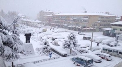 Beyşehir`de Kar Yağışı Çiftçiyi Sevindirdi