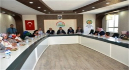 Çilek Yetiştiriciliğinde Kadın Eli Projesi