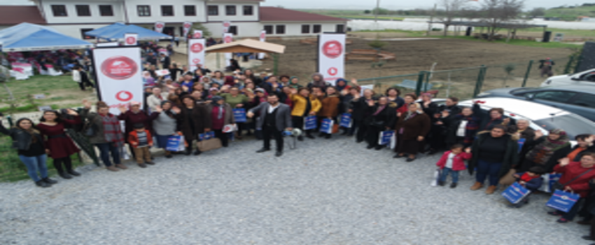 Vodafone Akıllı Köy`de Kadınlar Günü Coşkusu Yaşandı