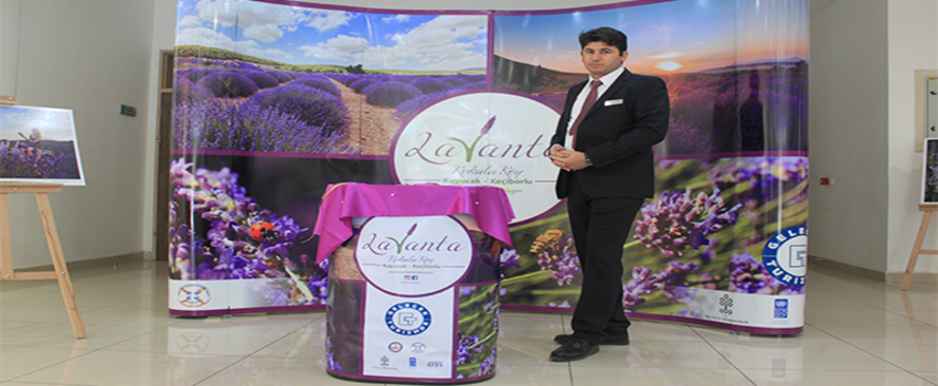 Lavanta Kokulu Köy`ü Duymuş Muydunuz? Buyurun Lavanta Kokulu Bir Sohbete...