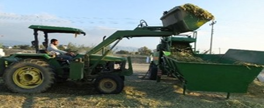 Burhaniye`de Silaj Paketleme Tesisi Besicilerin İşini Kolaylaştırdı