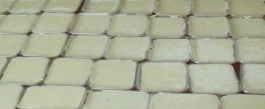 Edremit`te `Arı Keki` Üretimi