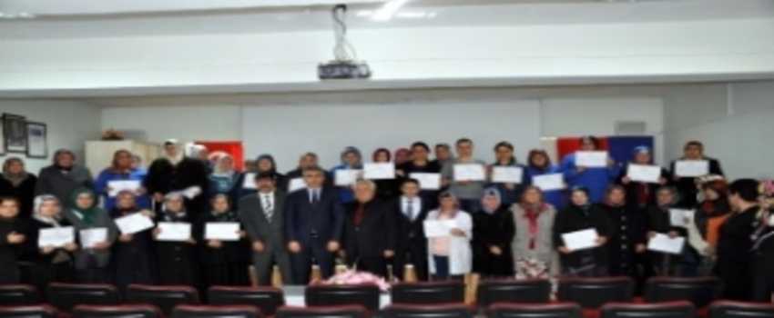 Kadın Çiftçilere Sertifikaları Verildi