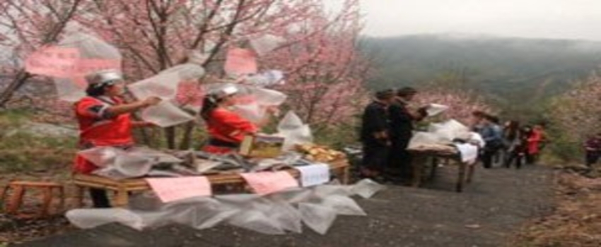 Çin`de Köylüler Sehirlilere Temiz Hava Satıyor