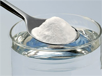 Karbonat ve suyu karıştırarak elde ettiğiniz karışımı hemen arının soktuğu bölgeye sürün