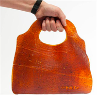 Üretilen deriler deneme amaçlı olarak çantaya anahtarlık gibi süslemelere ve hatta bir sandalye uygulandı Ancak ileriki tarihlerde üretilen derinin tekstil ürünlerinde de kullanılması düşünülüyor