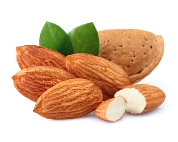 Badem içerdiği E ve B vitaminleriyle stres altında rahatlamanızı sağlarken bağışıklık sisteminizi de destekleyen bir besindir