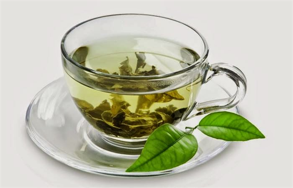 Adaçayı Doğal antibiyotik olan adaçayı ağız ve boğaz iltihabı tedavisini olumlu destekler Adaçayı çay olarak tüketilirken oldukça faydalı olmaktadır