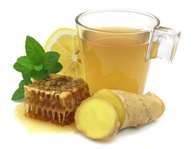 Zencefil Zencefilin içerisinde yer alan gingerol maddesi ağrı kesici ateş düşürücü özelliklere sahiptir İnce ince doğranmış 1 tutam zencefil limon sıkılmış ılık suda 20 dakika bekletilip günde 2 3 kez içildiğinde boğaz ağrıları ve öksürüğün geçmesine yardımcı olur