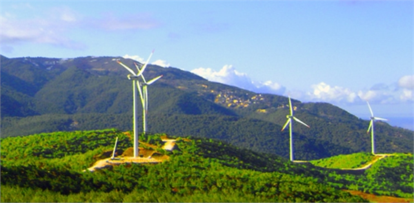 YANLIŞ Rüzgar enerjisi santralleri tarımsal faaliyetlere zarar vermektedir DOĞRU Tam tersine rüzgar enerjisi santralleri kurulu olduğu alanın yalnızca yüzde 1 ini işgal etmektedir Alanın geri kalanı tarım ormancılık gibi faaliyetlerde kullanılabilir