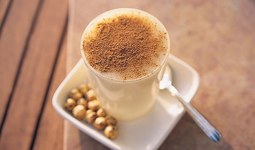 Boza Bağışıklık Sistemini Destekler Bozanın içerdiği vitamin ve mineraller genel anlamda bünyenin savunma sistemi için faydalıdır Bunun yanında kanserle mücadele için savunma sisteminin gerek duyduğu besinler sağlar