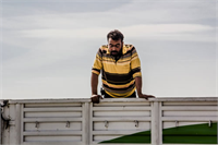 Erkekler ise tarlaya gitmek dışında diğer işlerle de ilgilenmek zorunda Yöre de yaşayan halkla hiçbir problemin olmadığını ifade eden işçiler çalışma koşullarının da iyileştirilmesi için talepte bulunuyor Fotoğraf Aytaç Aykut