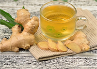 ZAYIFLATAN TARİFLER ZENCEFİL İÇECEĞİ 1 küçük muz yarım yeşil elma bir parmak taze zencefil kökü 1 adet limon Tüm malzemeyi katı meyve sıkacağından geçirerek için