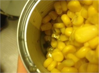 Kapak eğer sızdırmışsa küflenme varsa kesinlikle bu konservenin de tadına bile bakmamalıyız Kapağı açtığımızda renginde kokusunda değişiklik varsa bu konserveyi de tüketmemeliyiz Ayrıca bu toksini inaktive etmek için yemeden önce 10 dakika kaynatmalıyız