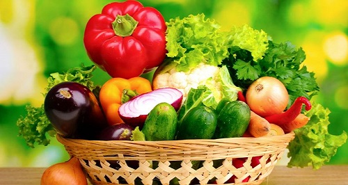 Sebze Sebzeler de meyveler gibi yüksek miktarda lif içermektedir Yarı pişmiş yarı pişmemiş sebzeler ya da çiğ olarak tüketilen sebzeler kabızlık için en iyi yöntemlerden biridir Lahana havuç brokoli karnabahar acı kabak ve su kabağı gibi kabak türleri ise yüksek miktarda lif içeren ve bağırsakların temizlenmesine yardımcı olan bazı sebzelerdir