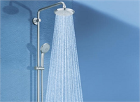 Duş alırken de arada tuzlu suyu başınızdan aşağıya dökerseniz tam ve net sonuçlar alırsınız