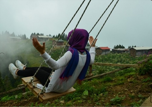 Çamlıhemşin Kaymakamı Aziz Gölbaşı Pokut ve Sal ın her mevsim rengarenk olduğuna dikkati çekti