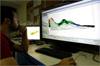 Halen Dokuz Eylül Üniversitesi bünyesinde yer alan sismik laboratuvarı Seislab da Ulusal Denizlerde Gaz Hidrat Araştırma konulu proje kapsamında Koca Piri Reis araştırma gemisiyle bir çalışma yürütüldüğünü belirten Çifçi bu kapsamda veri toplanması yorumu işlenmesi amacıyla 2005 yılından bu yana çaba harcandığını anlattı