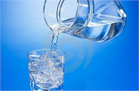 Sadece su içmeniz gerekir diğer tükettiğiniz sıvıların bir kalorisi ve şeker içeriği vardır Sadece suyun kalorisi 0 dır