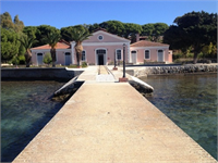 Domuz gribi vakaları birçok kişinin ölümüne neden olurken Osmanlı dönemini de tehdit eden bulaşıcı hastalıklara karşı dünyada korunabilmiş tek ada tahaffuzhanesi olan Urla Karantina Adası ile başa çıkıldı