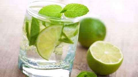 Kalbi rahatlatır Limon kabuğu aynı zamanda sinir sisteminize olumlu etki yapar bakterileri öldürür ve kalbi rahatlatır