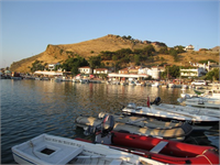 12 Kaleköy Gökçeada Çanakkale İsmini köyde bulunan antik kaleden alan Kaleköy ün sakinleri zamanında şehirden buraya göçmüş insanlardan oluşuyor Sakin ama denizi de olsun diyenlerin kendini bulacağı bir köy