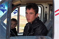 6 Her sene uzun tehlikeli ve yorucu bir göç hikayesi onları bekliyor Tarım İşçilerinin pancar çapasından soğana ayçiçeğinden domates hasatına kadar çok çeşitli işlerde emek verdikleri yerlerden birisi de Eskişehir