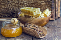 Bu sayede ülser mide iltihaplanması gibi rahatsızlıkların da üstesinden gelmenize destek oluyor Hücreleri yenileme sürecini hızlandırması nedeniyle yaraların hızlıca kapanmasına yardım ediyor