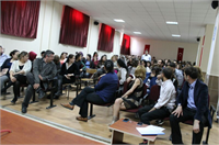 Coşkun Yıldırım Türkiye nin tarım sektörü için oluşturulmuş ilk ve tek tarımsal web platformu olan ulusal ve uluslararası bir çok ödüle sahip www tarimsalpazarlama com u ve onu takip eden projelerin başarı hikayelerini anlatarak öğrencilerin bilgilenmelerini sağladı