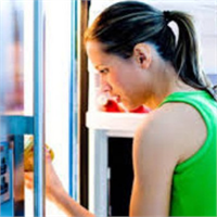 Yiyecekleri saklama koşulları konusu bazı insanların üzerine yemin ettiği bazılarınınsa ömrünün sonuna kadar tartışacağı bir konu