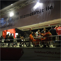 Vodafone Çiftçi Kulübü Tırı Soma da Yardımlarına Devam Ediyor