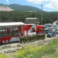 Vodafone Çiftçi Kulübü Tırı Soma da Yardımlarına Devam Ediyor