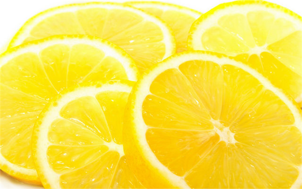 Kilo vermenize yardım eder Limonun içerisinde bulunan pektin lifi açlıkla savaşmanıza yardım eder