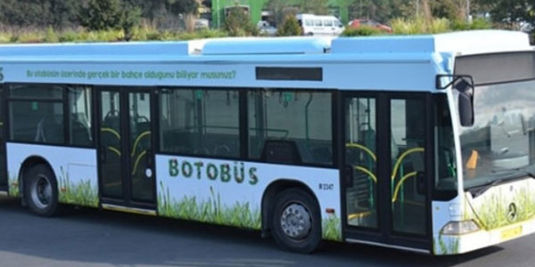 Botobüs trafiğe çıktı İstanbullular böylesini görmedi
