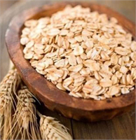 Yulaf lif anlamında çok zengin ve tok tutan bir gıda maddesi Üstelik galeta unu yerine de kullanabilirsiniz Hindi kıyması ve yulaf bir araya geldiğinde sağlıklı ve nefis köfteler elde ediyorsunuz