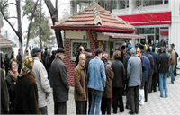 Buna göre geçmiş dönemde olan SSK Bağ Kur tarım SSK tarım Bağ Kur Emekli Sandığı kurum sandıkları gibi birçok sigortalılık statüsü ortadan kaldırılmış tüm sigortalılar 4 1 a 4 1 b ve 4 1 c şeklinde üç statüye indirgenmiştir