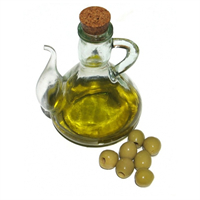 16 Zeytinyağını her yıl en faydalı haliyle tüketmek için ne yapmalıyız Daimi güvenebileceğiniz bir üreticiniz olsun Tahmini yıllık tüketiminizi saptayın Her hasat döneminin başında toplu alım yapın Böylelikle hem daha uygun fiyatla daha taze yağ kullanmış olursunuz Zeytinyağının raf ömrü 18 ay gibidir Sonra yavaş yavaş nefasetini kaybetmeye başlar