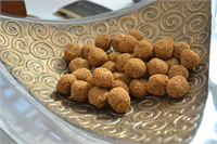 Sanat Dünyası İçin Sanat dünyamız gece gündüz yoğun iş temposu zihinsel ve fiziksel yorgunluk ve yoğunlukla beraberinde stresi de getiriyor Sanatçılarımız formlarını koruyarak vücudunu zihnini ve sinir sistemini kısa sürede yenileyebilirler Mevlevi Tatlısı bütün gün trafikte boğuşan sürücüden nöbet tutan güvenlik görevlisine iş adamından bürokratına stresli yöneticiden işçiye sınav öncesi gerilim yaşayan öğrenciden sporcuya herkesin vazgeçemeyeceği bir enerji ve güç deposudur Kısaca MEVLEVİ TATLISI yediden yetmiş yediye kendini ve yaşamayı seven ömür boyu sağlıklı ve kaliteli bir yaşam isteyen herkes için doğadan gelen güç