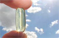 Kalp sağlığınız için D vitamini D vitamini alımınızın yaklaşık yüzde 80 90 ı güneş ışığı sayesinde oluyor D vitamini takviyesi ise raşitizm ve osteomalazi gibi kemik hastalıklarının önlemede etkilidir Ancak D vitaminini kalp hastalığı riskini önlemek için kullanmayın Buna dair ikna edici bir kanıt bulunmuyor