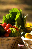 Yapraklı Yeşiller Folat depresyon riskini azaltabilen başka bir besindir Aynı zamanda balık yağı eş değeri olan alfa linolenik asit içerirler Yeşil yapraklı ıspanak ve marul gibi sebzeler baklagiller fındık ve narenciyede bulunur