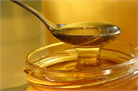 Ballı ılık su içmek sadece hidrasyonu artırmaz aynı zamanda vücuduzdaki iyi kolesterol seviyesini artırmaya ve kardiyovasküler gerilimi azaltmaya yardım ediyor