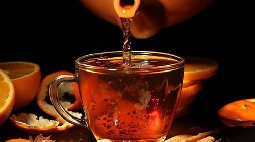 Soğuk lar da has ta lık la rı ön le mek için ne çok ka lın ne de çok in ce gi yin me mek ge re ki yor Ka lın gi yi nip ter le mek de in ce gi yin mek ka dar ba ğı şık lık sis te mini za yıf la tı r di yen Şiş li Flo ren ce Nigh tin ga le Has ta ne si Bes len me ve Di yet Uz ma nı Tu ba Ka yan Ta pan aşı rı so ğuk la rı sağ lık lı ge çir me nin yi ne sağ lık lı bes len me den geç ti ği ni be lirt ti İş te Ka pa n ın sağ lık dos tu kış öne ri le ri